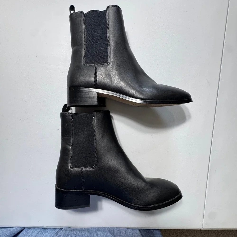 J. Crew Chelsea Boot Womens 8 Black Man Made Ankle Block Heel Minimalist